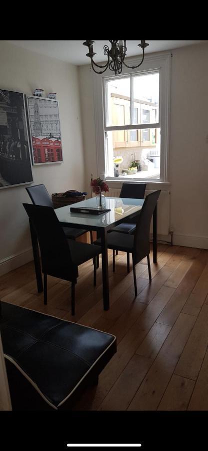 Windsor Castle Cute Homely Cottage المظهر الخارجي الصورة